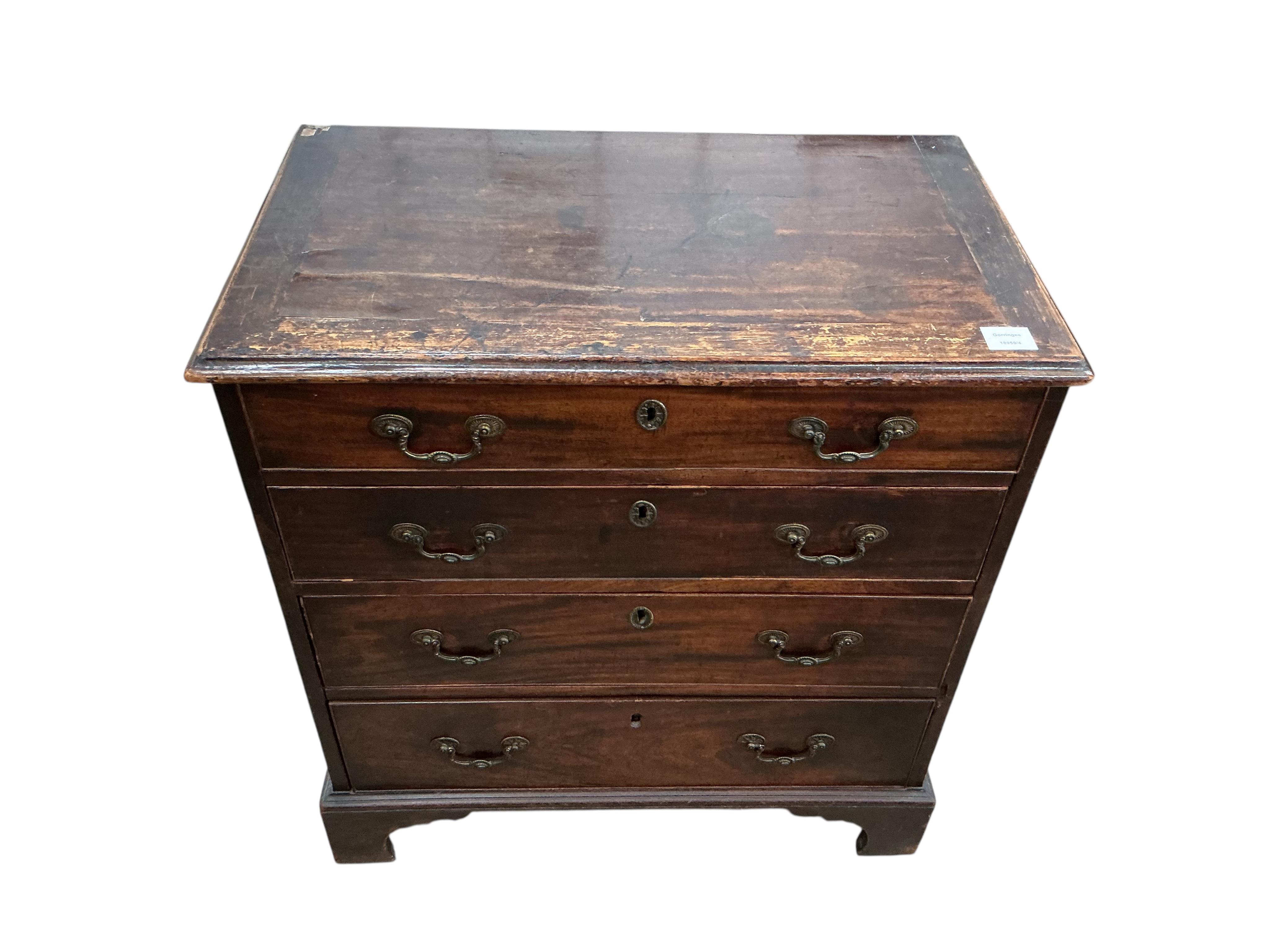 A small George III mahogany chest of four drawers, width 74cm, depth 43cm, height 78cm